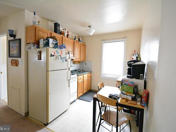 4th image of 4417 Dexter St Floor 3