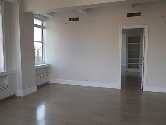 Rented by Sotheby's International Realty | media 17