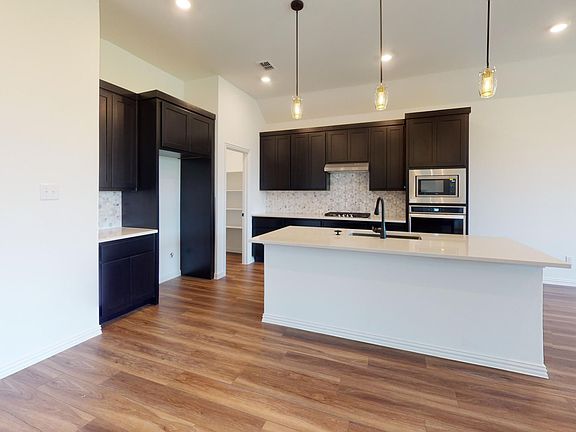 5th image of 4007 Blue Stem Blvd