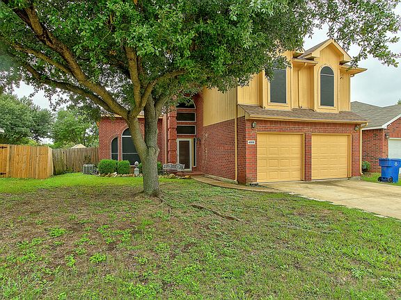 2nd image of 4806 Willoughby Ct