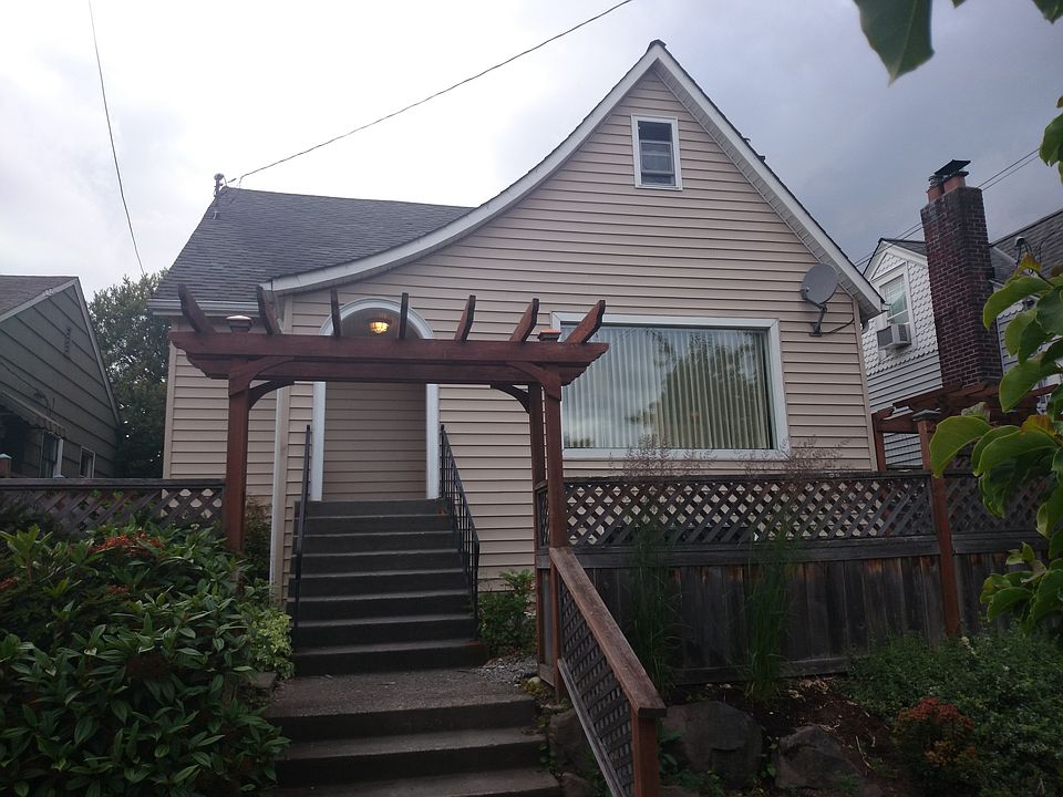 1st image of 7333 Earl Ave NW