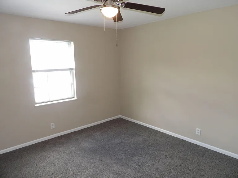 434 Harrodswood Rd #10 — Photo 27