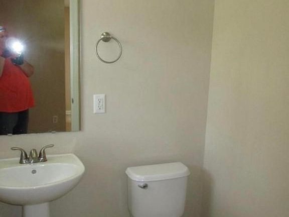 3rd image of 86339 Cartesian Pointe Dr