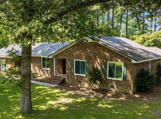 401 Pine Crest Rd, Trent Woods, NC 28562
