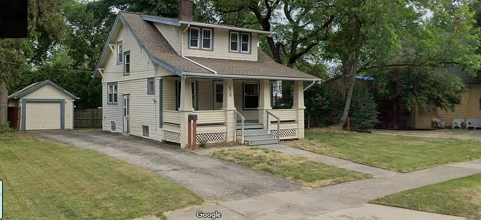 138 Prospect St photo 1