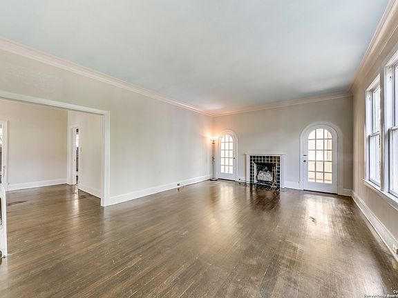 4th image of 303 S BRAHAN BLVD
