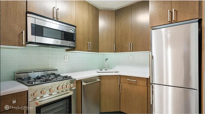 Rented by Douglas Elliman | media 16