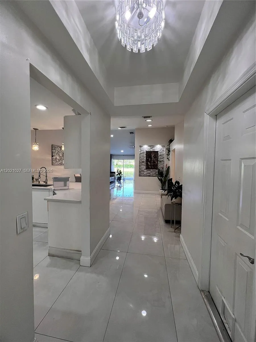 Building Photo - 1590 Orion Ln