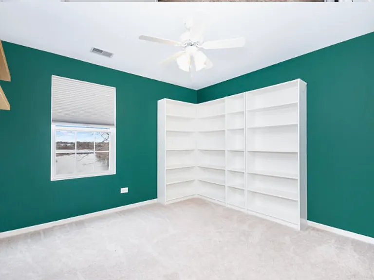4022 Oak Tree Ln — Photo 7