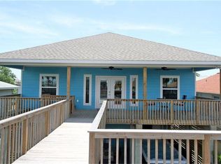 596 Warsaw St, Bayou Vista, TX 77563