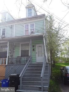 1429 Zarker St, Harrisburg, PA, 17104