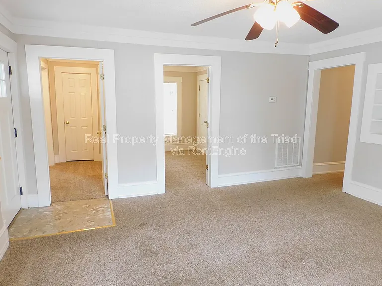 504 Oxford St — Photo 7