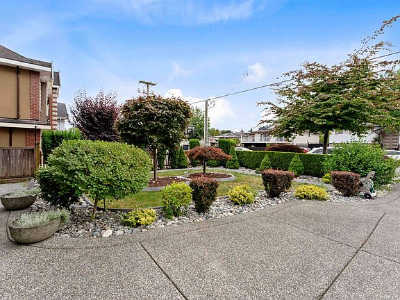 4th image of 9248 124th St