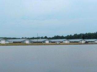 1240 Shrouder Rd, Broxton, GA 31519