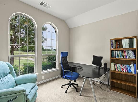 2nd image of 10401 Sexton Dr