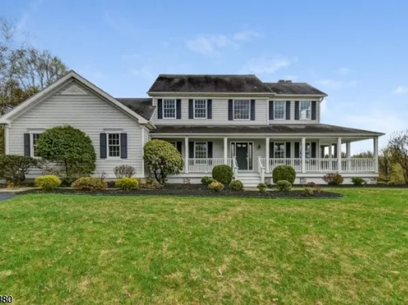 19 Allerton Rd, Clinton Twp., NJ 08833