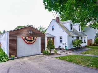48 Auburn Ave, Johnston, RI 02919