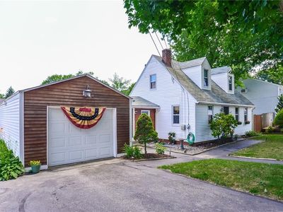 48 Auburn Ave, Johnston, RI, 02919