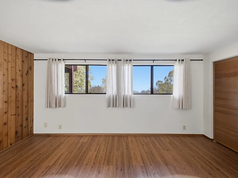 1015 Piiholo Rd — Photo 13