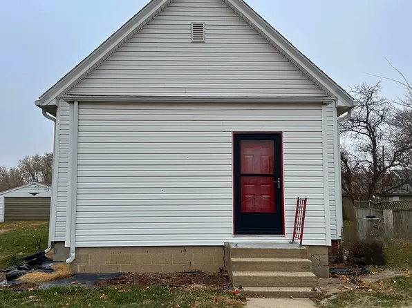 405 Carter St, Stanford, IL 61774