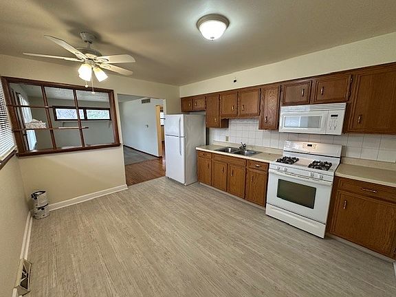 2nd image of 7905 Elm Ave