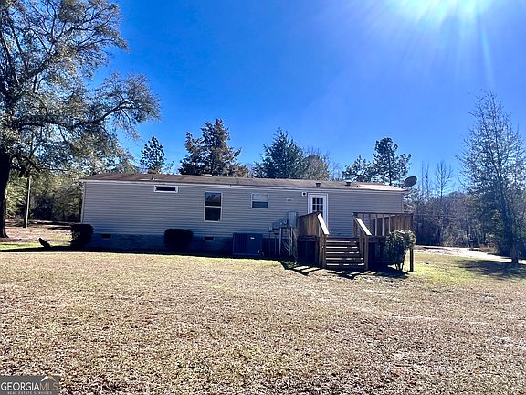3rd image of 141 Shady Oaks Rd