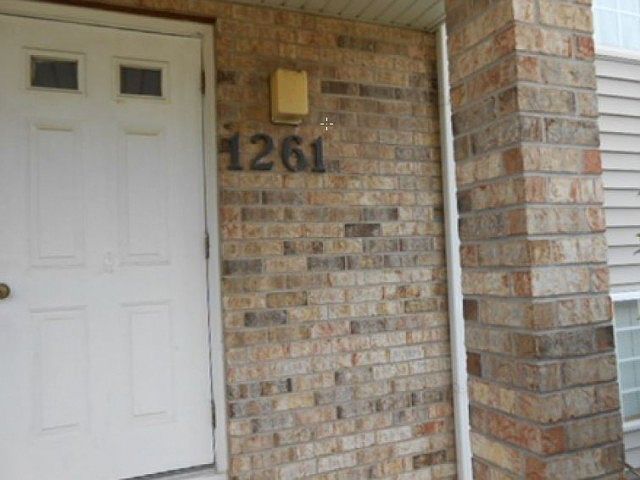 2nd image of 1261 Getzelman Dr APT A