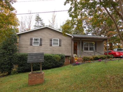 412 Swanson Dr SW, Lenoir, NC, 28645