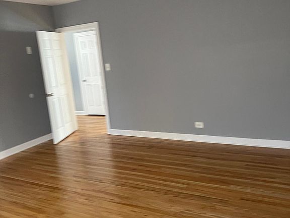 3rd image of 1751 E 73rd Pl #1
