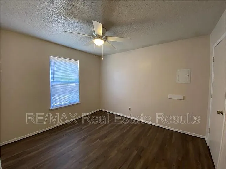 1810 W Twin Springs St #9 — Photo 7