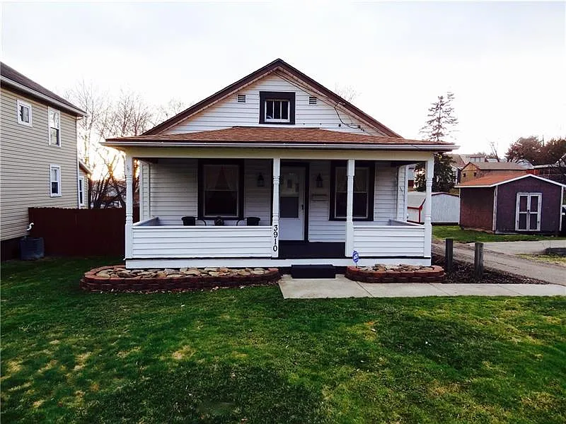 3910 41st Ave photo 1
