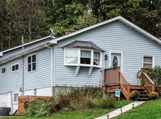 33 Burger Rd, Cheswick, PA 15024