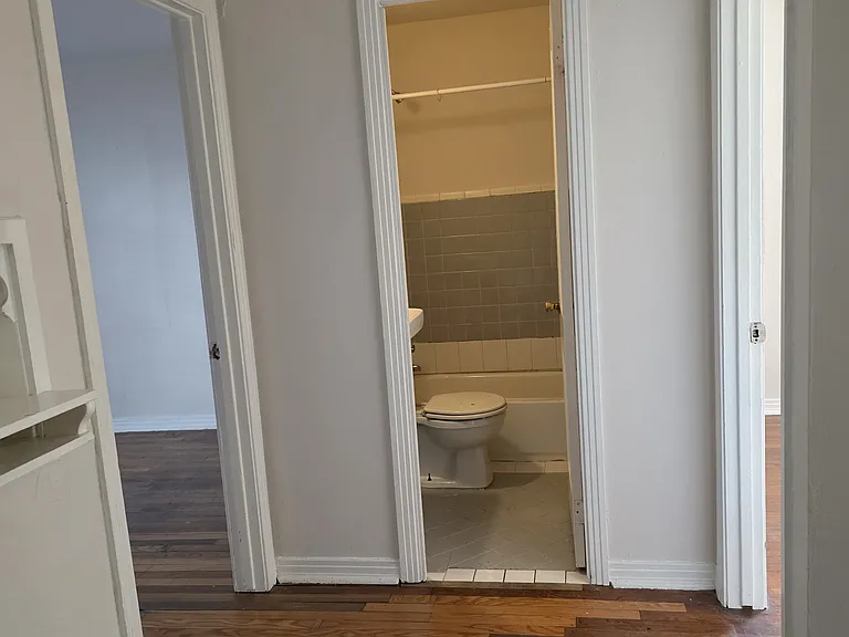 3817 S Shepherd Dr #2 — Photo 7