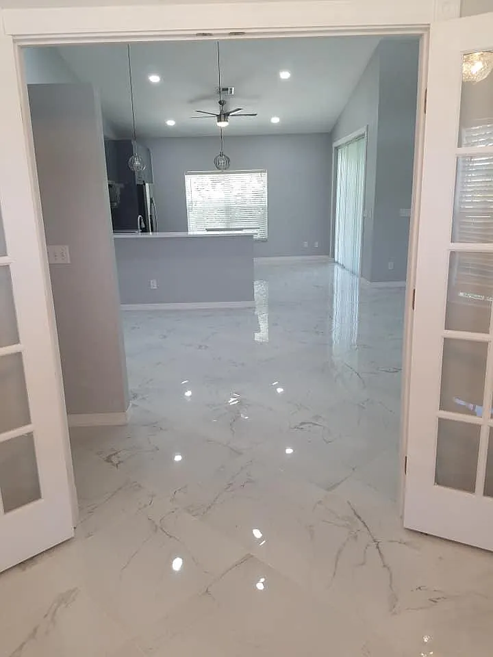 271 Madison Dr — Photo 3