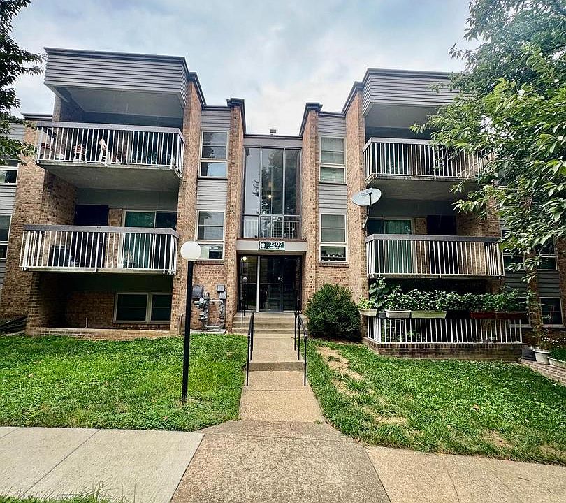 1st image of 2307 Greenery Ln APT 203-2