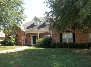 3760 Village Bnd, Paris, TX 75462