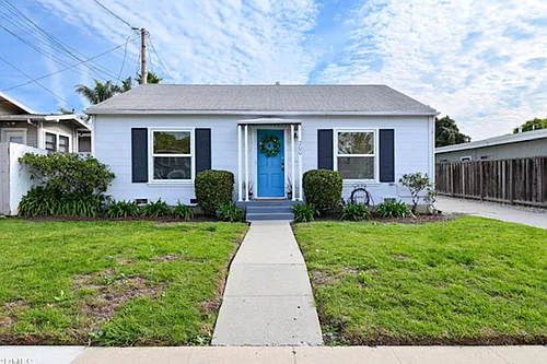 200 S Santa Rosa St Photo 1