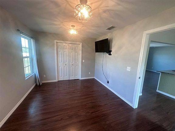 5th image of 5732 Emilia Way