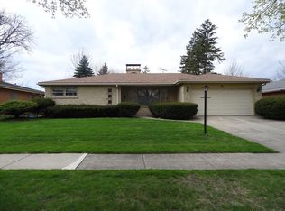 10 N Louis St, Mount Prospect, IL 60056