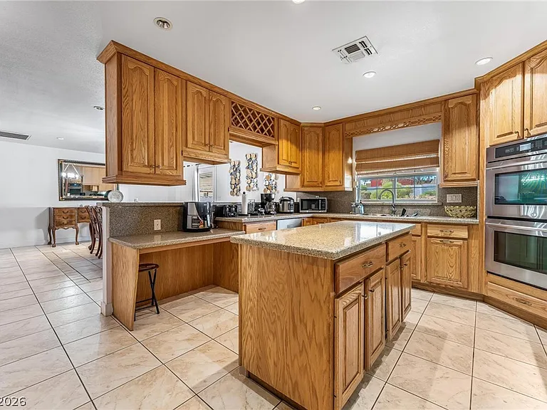 1963 Casa Vista Dr — Photo 9