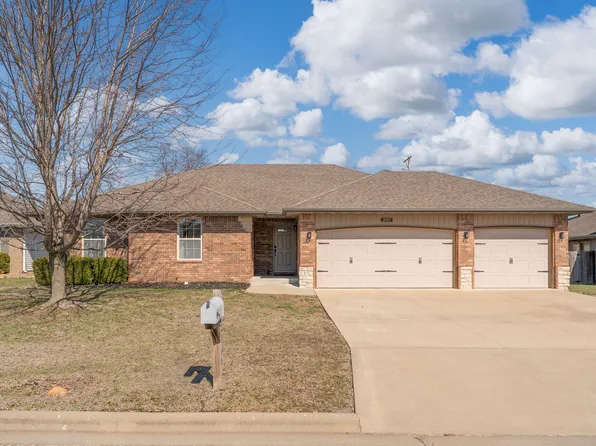 2137 E Milton Street, Republic, MO 65738