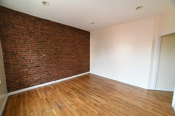 Rented by (Legacy) Tri Hill Realty Group LLC | media 6