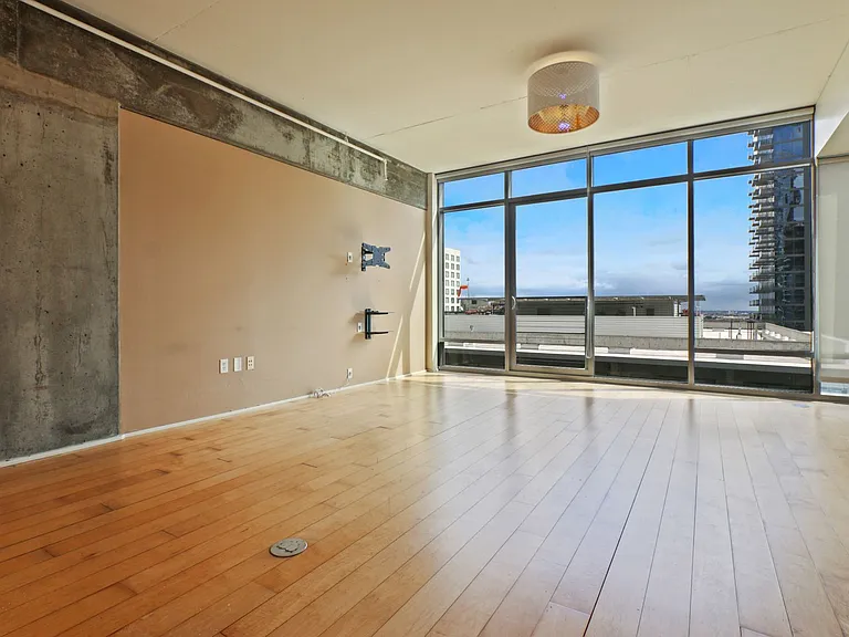 1100 S Hope St #1505 — Photo 5