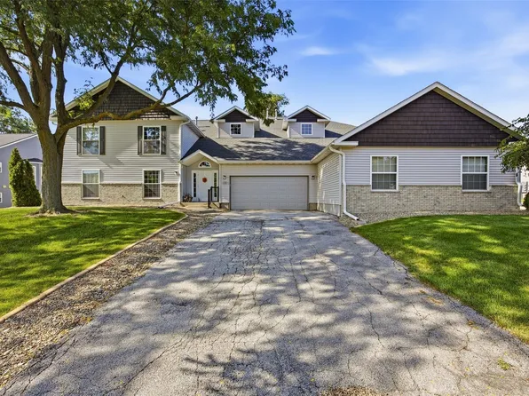 4330 Westchester Dr NE Unit A, Cedar Rapids, IA 52402