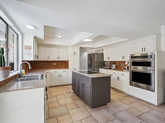 4th image of 3257 Raintree Rd