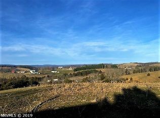 4975 Bains Chapel Rd, Radford, VA 24141