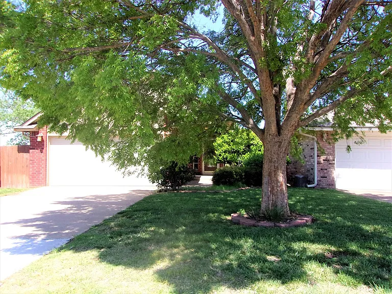 13821 Pawnee Dr — Photo 39