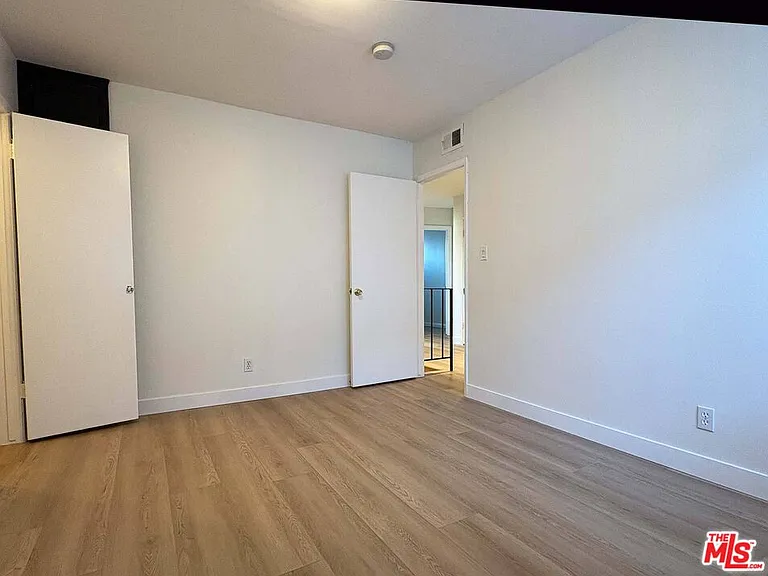 870 Figueroa Ter #1 — Photo 20