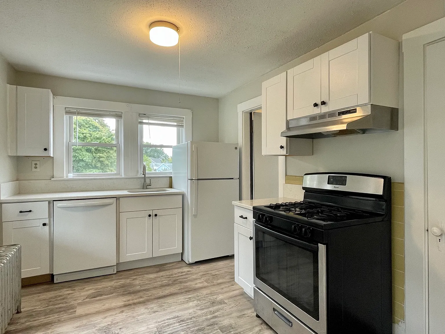 2 bed, 1000 sqft, $2,750 — Photo 1