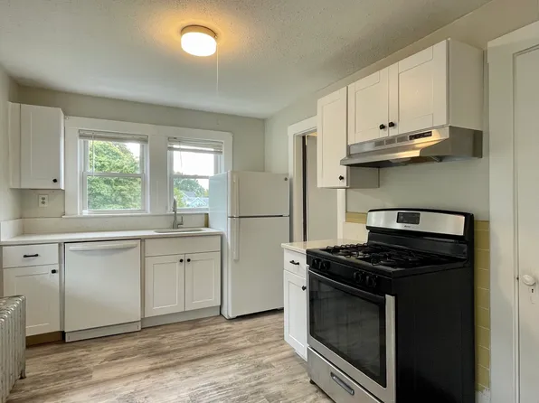 51 College Ave #3, Somerville, MA 02144